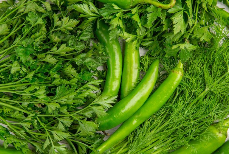 Bringing crisp, colourful fruit and veg straight from farms to you