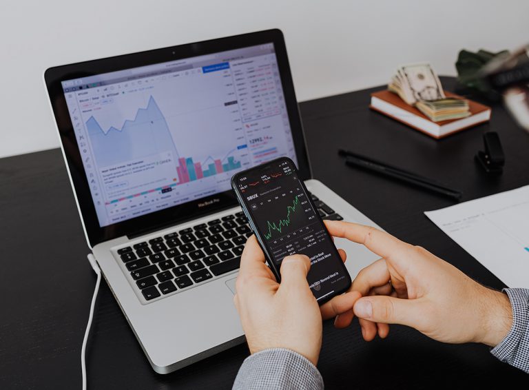 Best Tracker And Smart-Watch