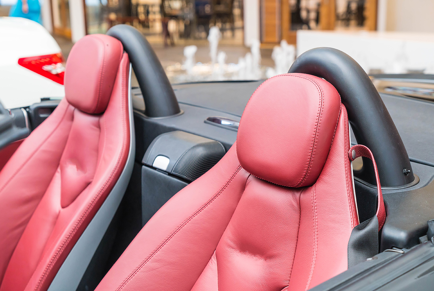 How to Discharge a Dual Start & Run Capacitor How to Discharge a Dual Start & Run Capacitor